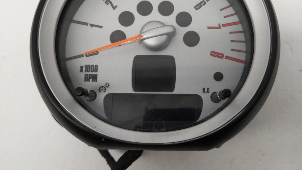 2008-2010 Mini Cooper Instrument Cluster Speedometer Gauges P/N:9 153 404 9 201 405, 9 178 749, 9 201 394 Fits Fits 2008 200