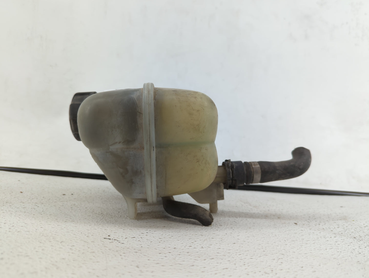 2008-2014 Mini Cooper Radiator Coolant Overflow Expansion Tank Bottle - Oemusedautoparts1.com