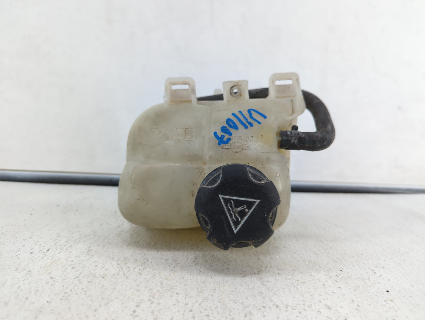 2008-2014 Mini Cooper Radiator Coolant Overflow Expansion Tank Bottle - Oemusedautoparts1.com