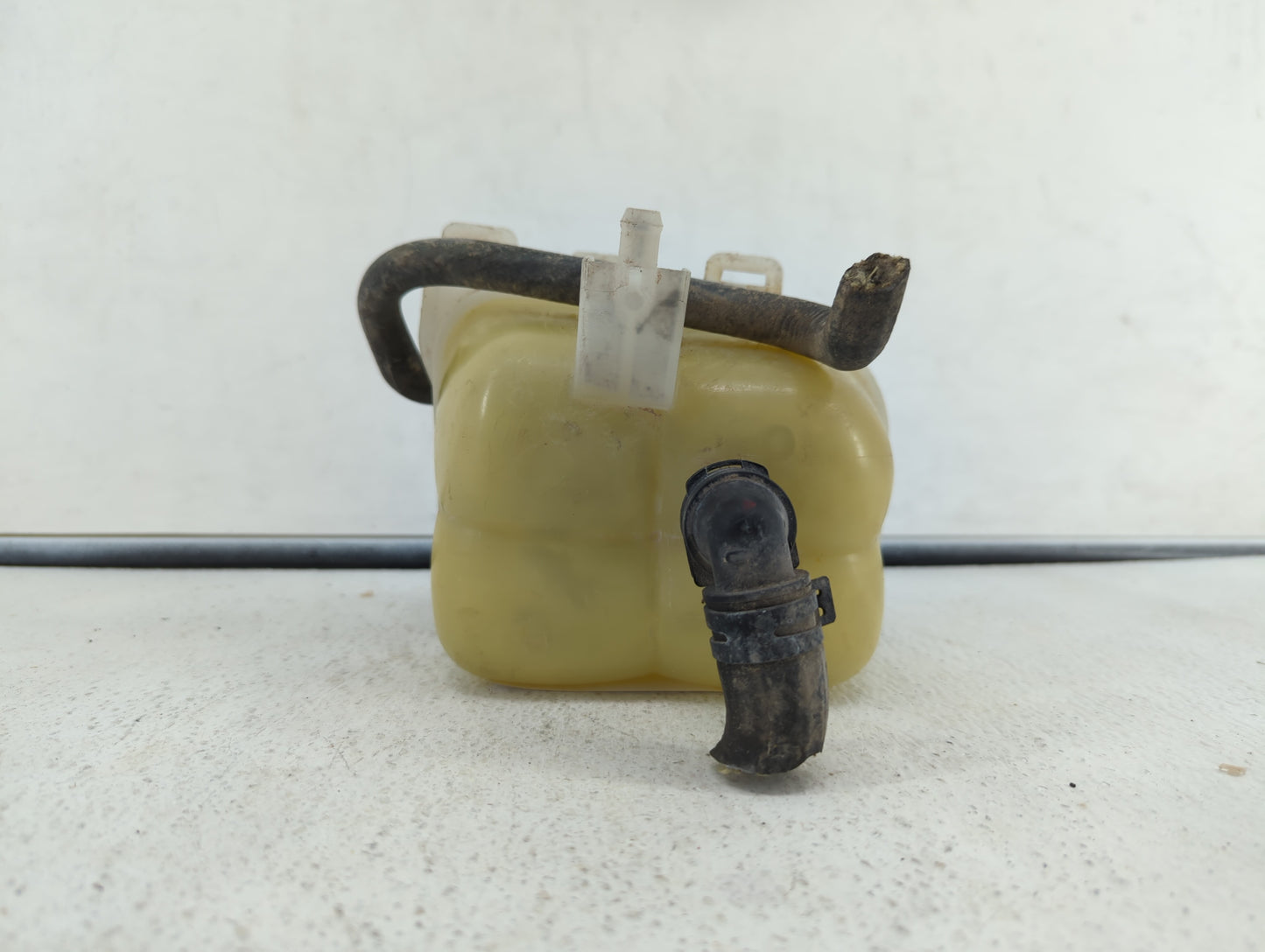 2008-2014 Mini Cooper Radiator Coolant Overflow Expansion Tank Bottle - Oemusedautoparts1.com