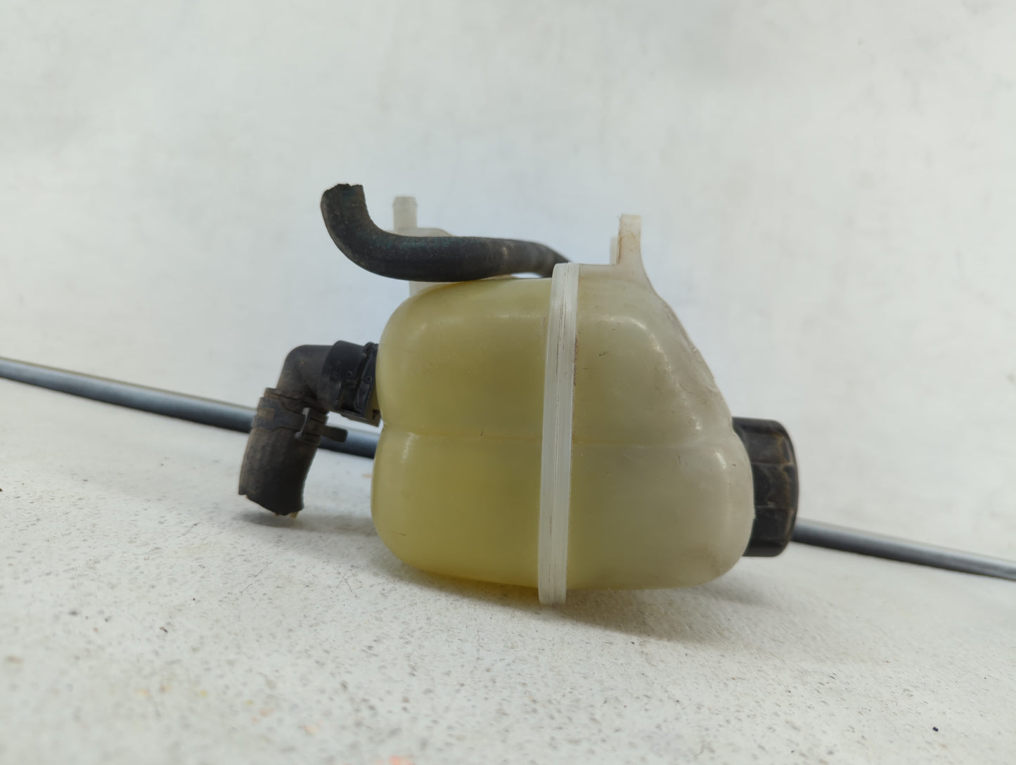 2008-2014 Mini Cooper Radiator Coolant Overflow Expansion Tank Bottle - Oemusedautoparts1.com
