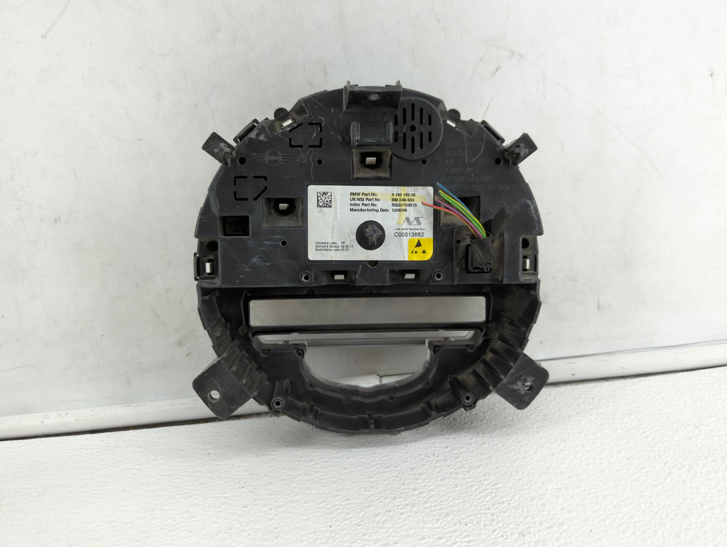 2008-2010 Mini Cooper Instrument Cluster Speedometer Gauges P/N:9 180 142 9 189 505, 9 139 513, 9 153 404 Fits Fits 2008 200