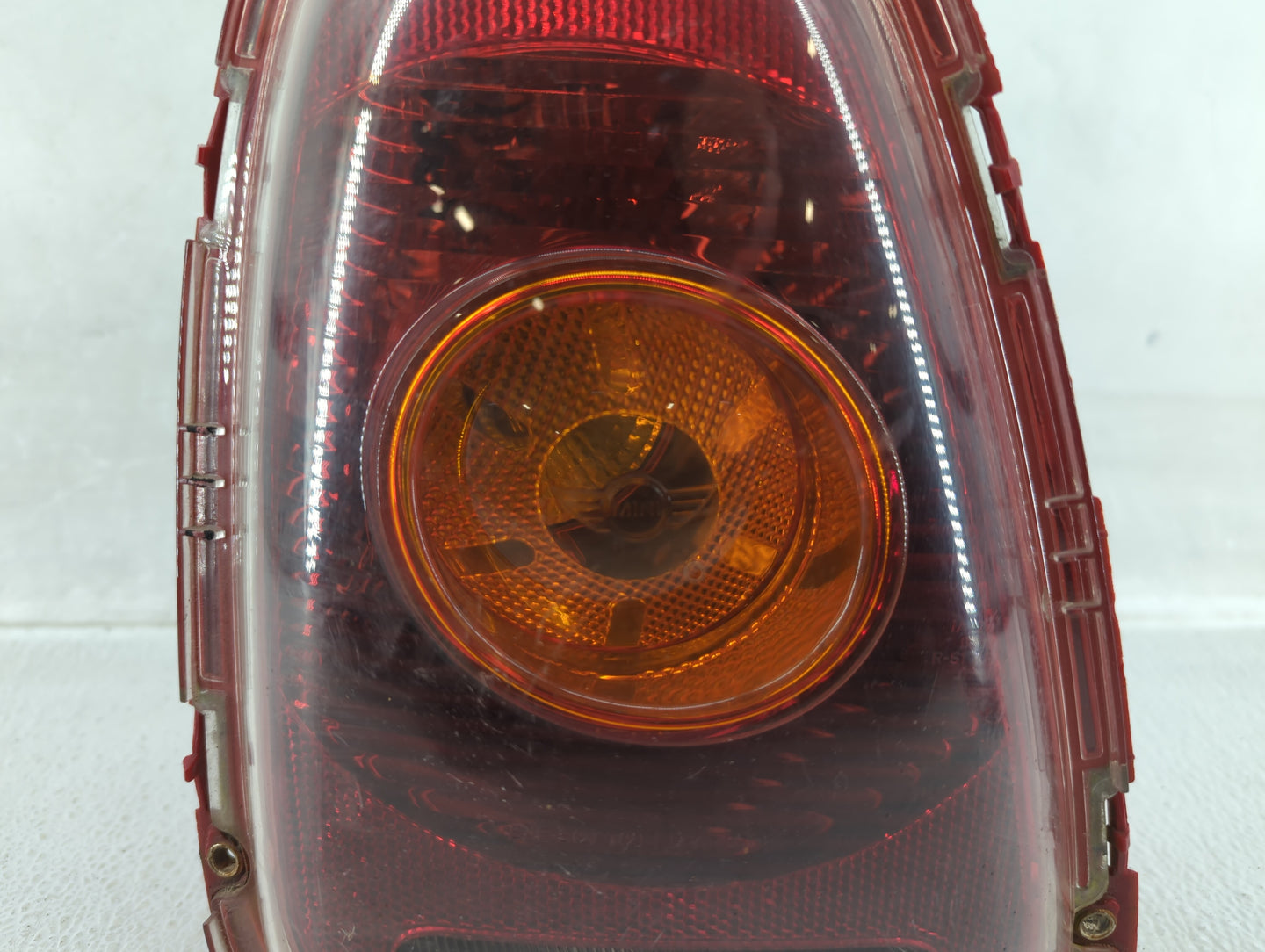 2009 Mini Cooper Tail Light Assembly Driver Left OEM P/N:2757011 2757009, 2751307 Fits OEM Used Auto Parts - Oemusedautopart