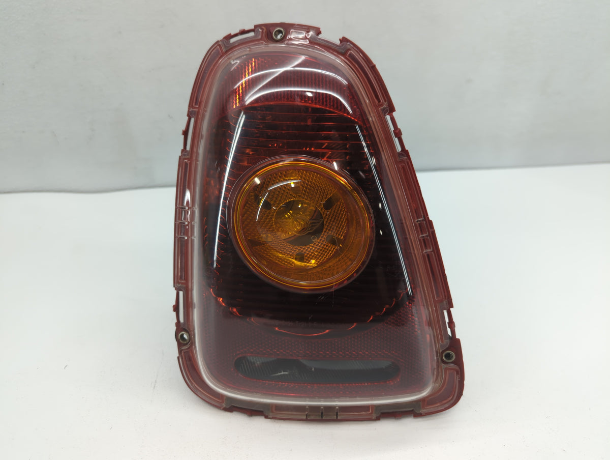 2007-2010 Mini Cooper Tail Light Assembly Driver Left OEM P/N:2757009 2757011 Fits Fits 2007 2008 2009 2010 OEM Used Auto Pa