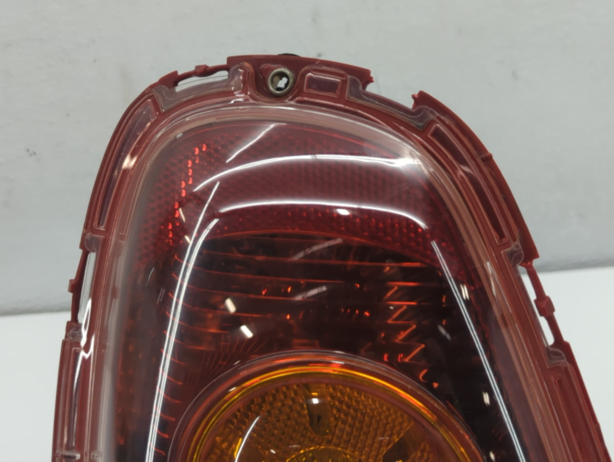 2007-2010 Mini Cooper Tail Light Assembly Driver Left OEM P/N:2757009 2757011 Fits Fits 2007 2008 2009 2010 OEM Used Auto Pa
