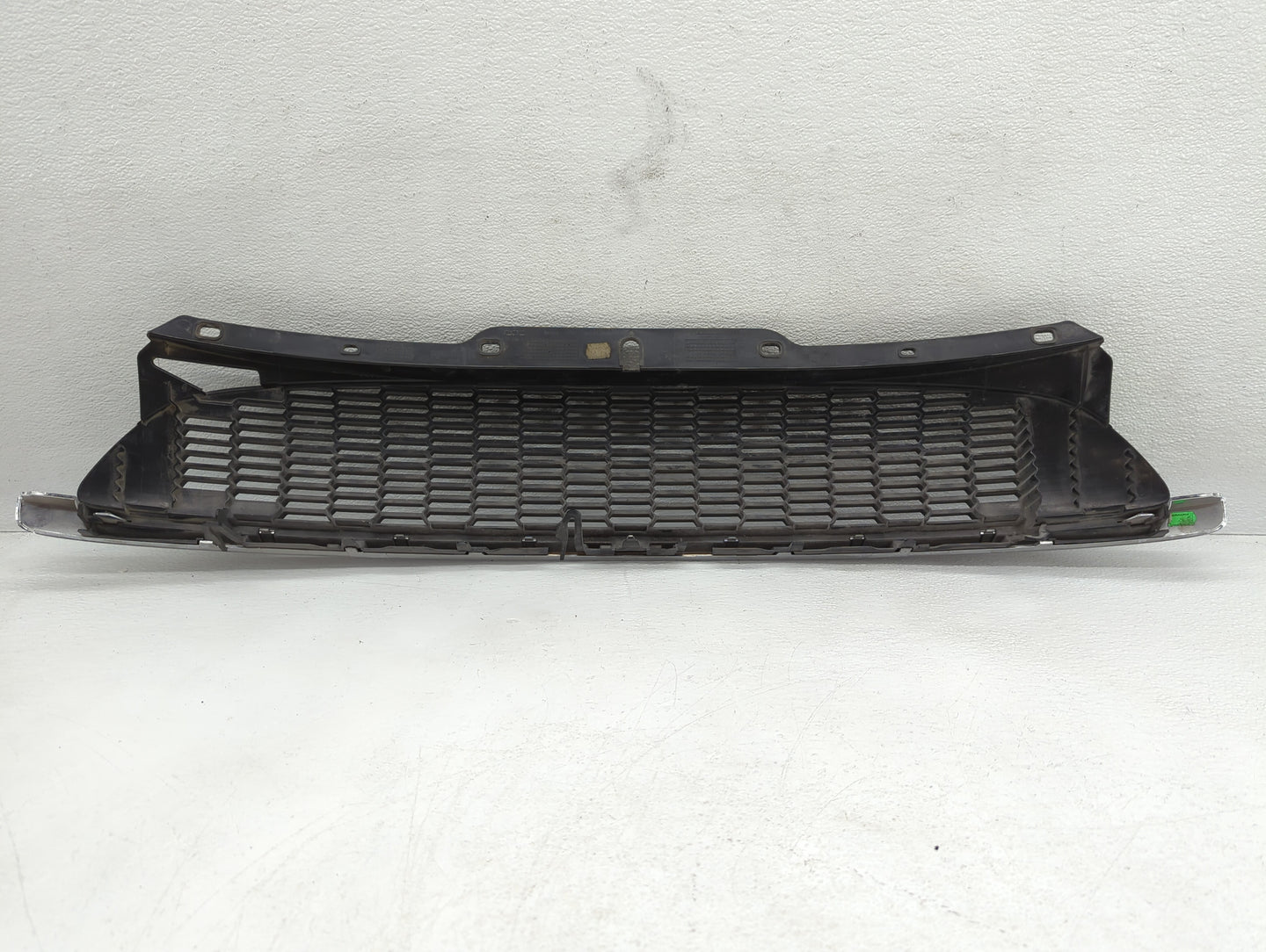 2008-2010 Mini Cooper Front Grille Bumper Not Included Black - Oemusedautoparts1.com