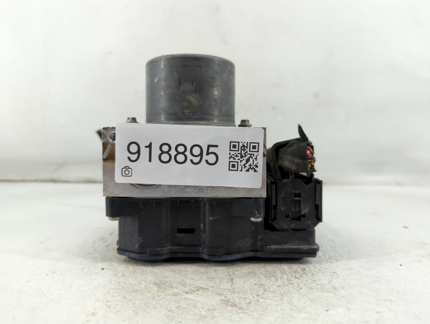 2009-2010 Mini Cooper ABS Pump Control Module Replacement P/N:3451 6790381 02 Fits Fits 2009 2010 OEM Used Auto Parts - Oemu