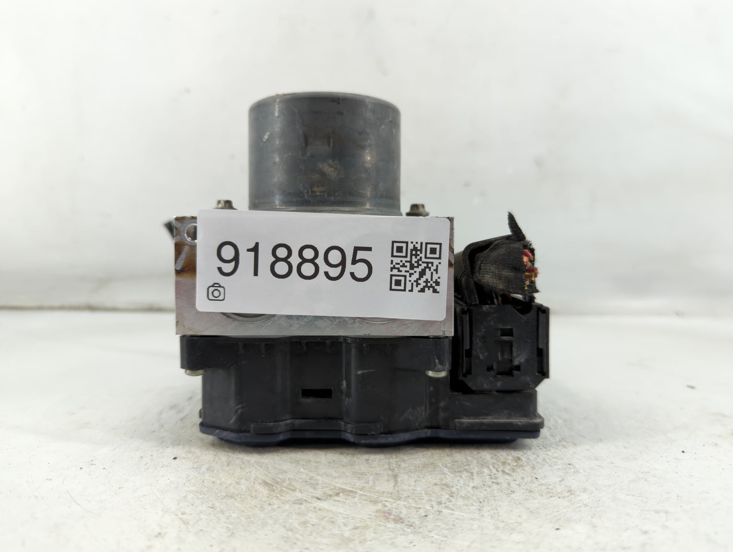 2009-2010 Mini Cooper ABS Pump Control Module Replacement P/N:3451 6790381 02 Fits Fits 2009 2010 OEM Used Auto Parts - Oemu