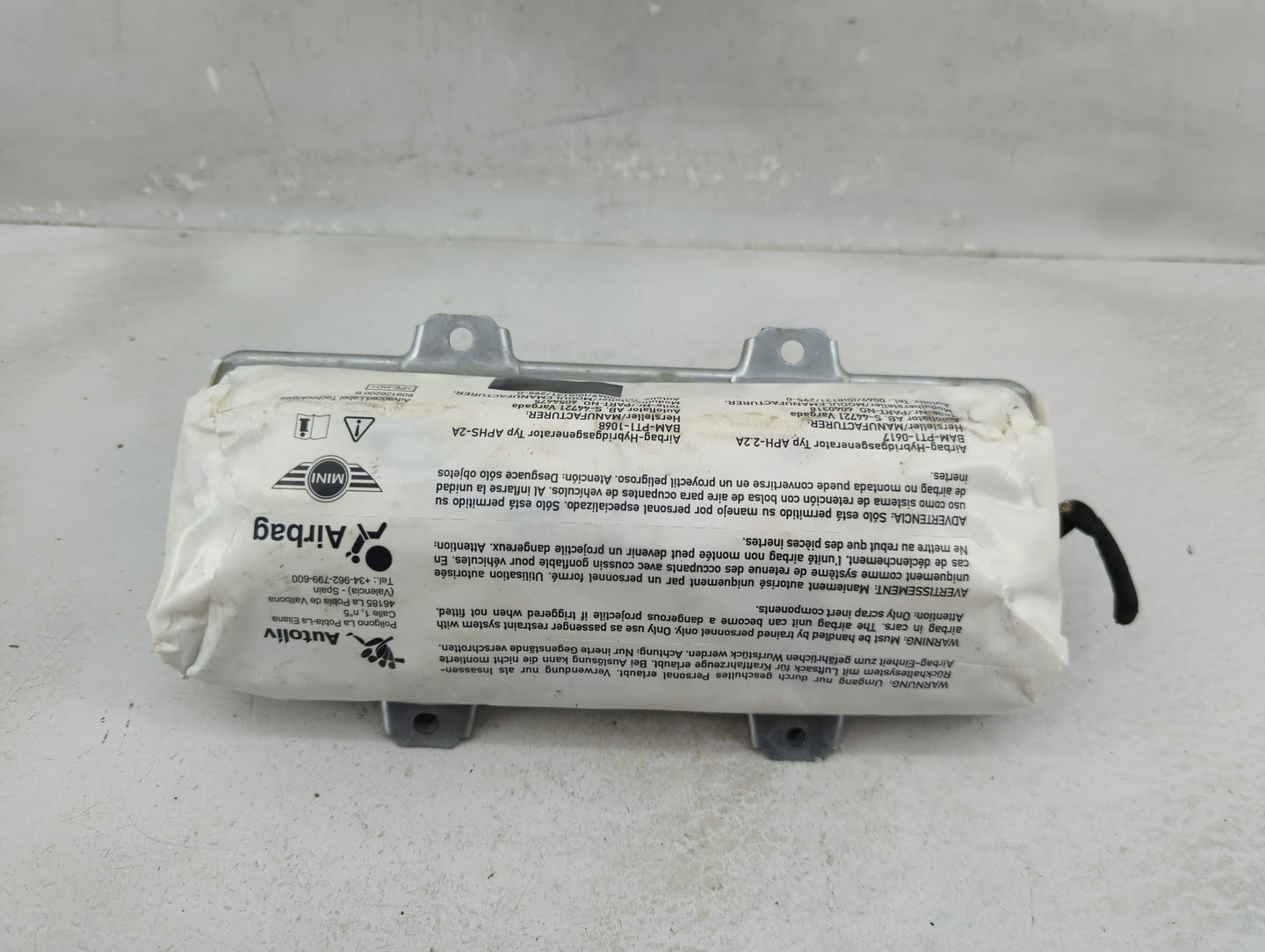 2009 Mini Cooper Clubman Air Bag Passenger Right Dashboard OEM P/N:51-45-9-185-462 Fits Fits 2008 2010 2011 2012 2013 2014 O