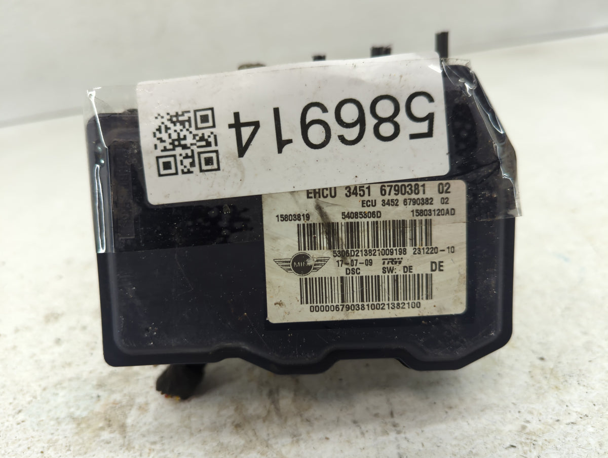 2009 Mini Cooper Clubman Anti-Lock Brake ABS Pump Module Actuator OEM P/N:3451 6790381 02 Fits OEM Used Auto Parts - Oemused