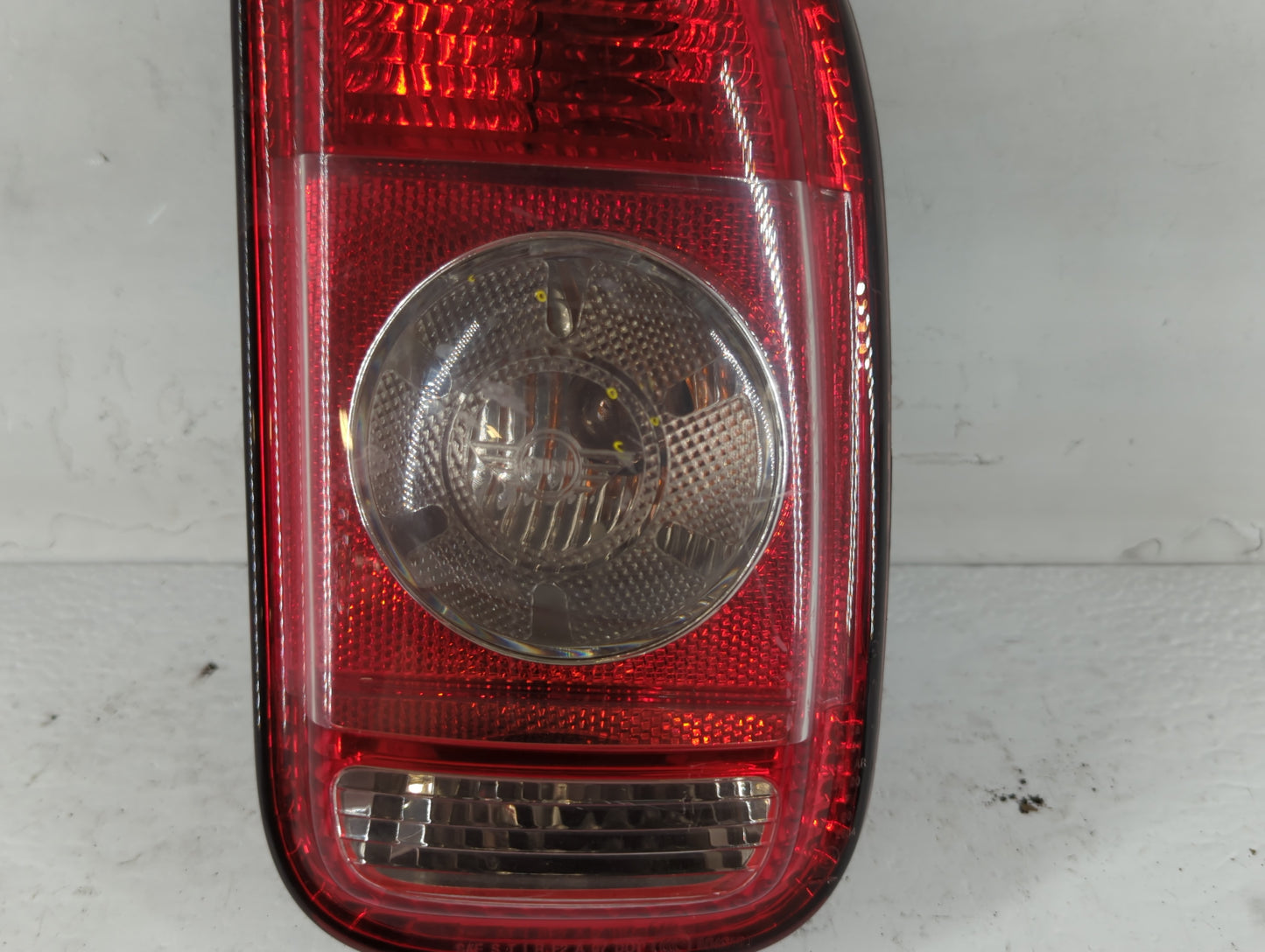 2009 Mini Cooper Clubman Tail Light Assembly Passenger Right OEM P/N:7167412 Fits Fits 2008 2010 OEM Used Auto Parts - Oemus