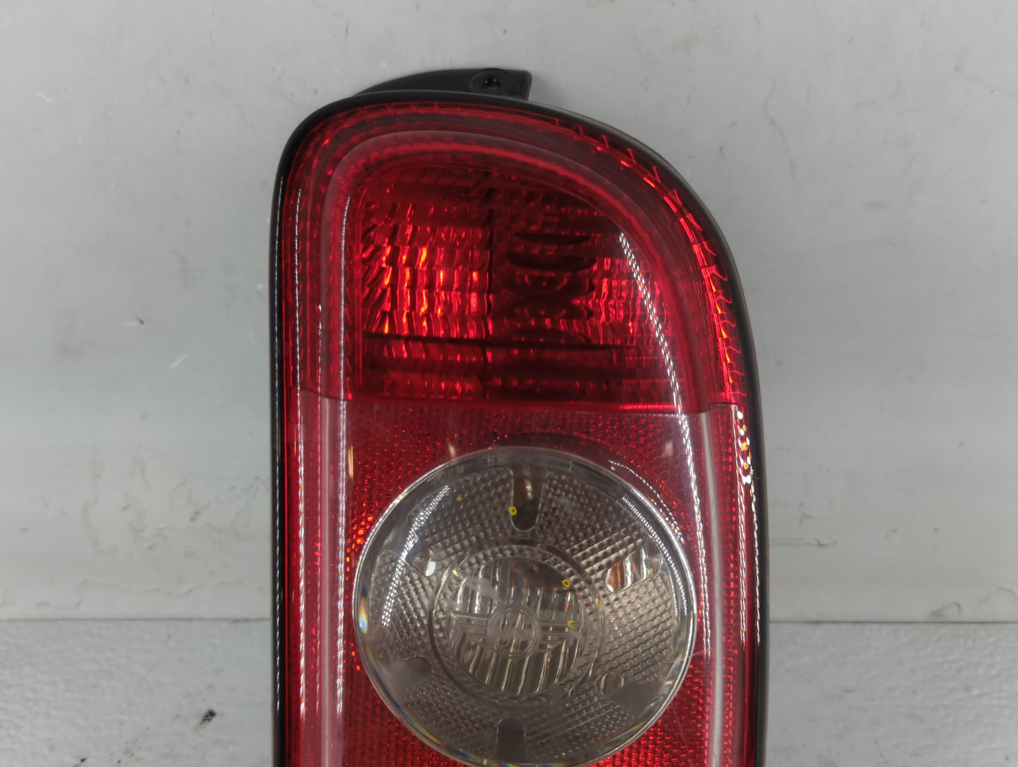 2009 Mini Cooper Clubman Tail Light Assembly Passenger Right OEM P/N:7167412 Fits Fits 2008 2010 OEM Used Auto Parts - Oemus