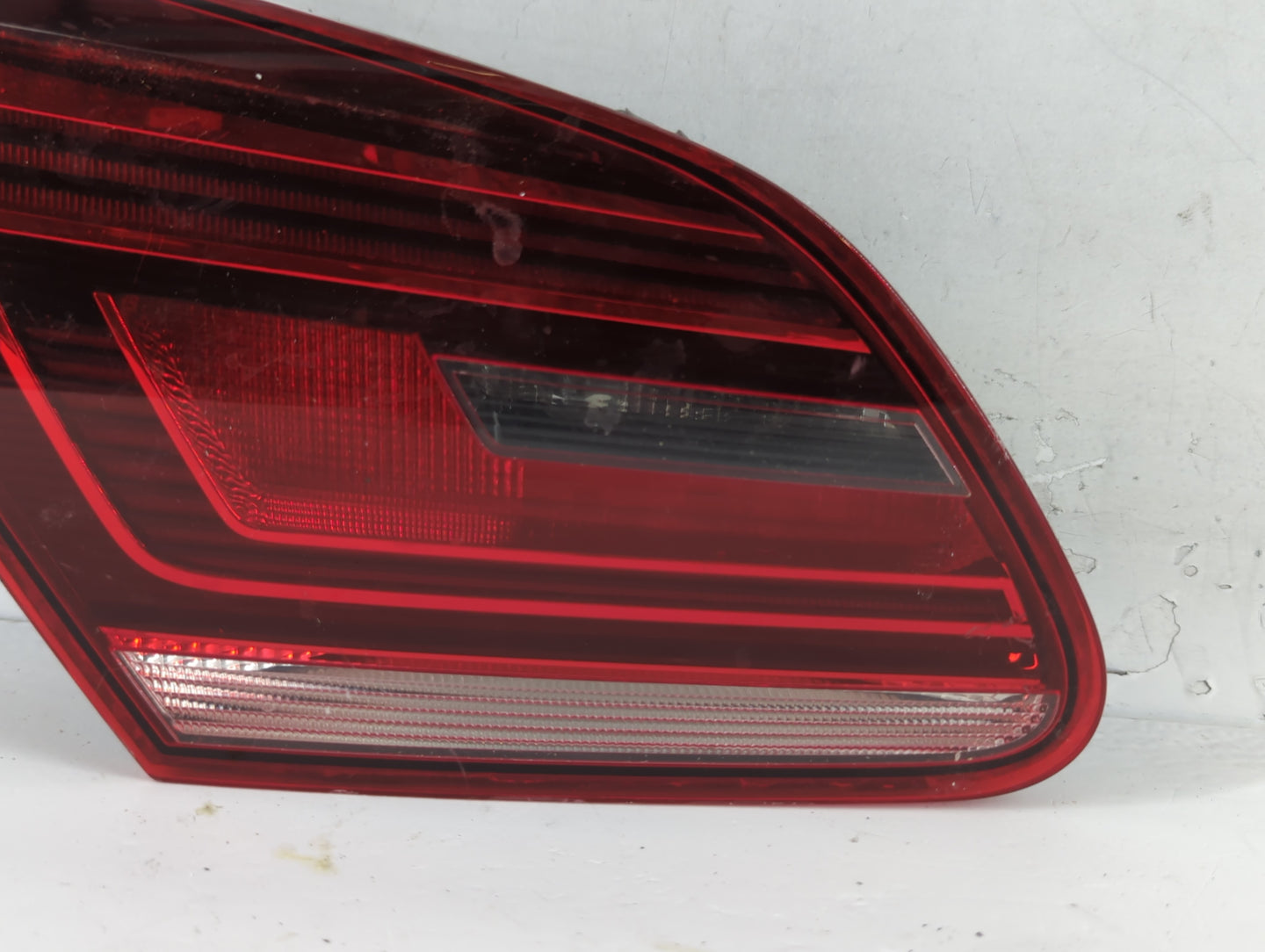 2009 Mini Cooper Clubman Tail Light Assembly Passenger Right OEM P/N:3C8 945 307 R Fits Fits 2008 2010 OEM Used Auto Parts -