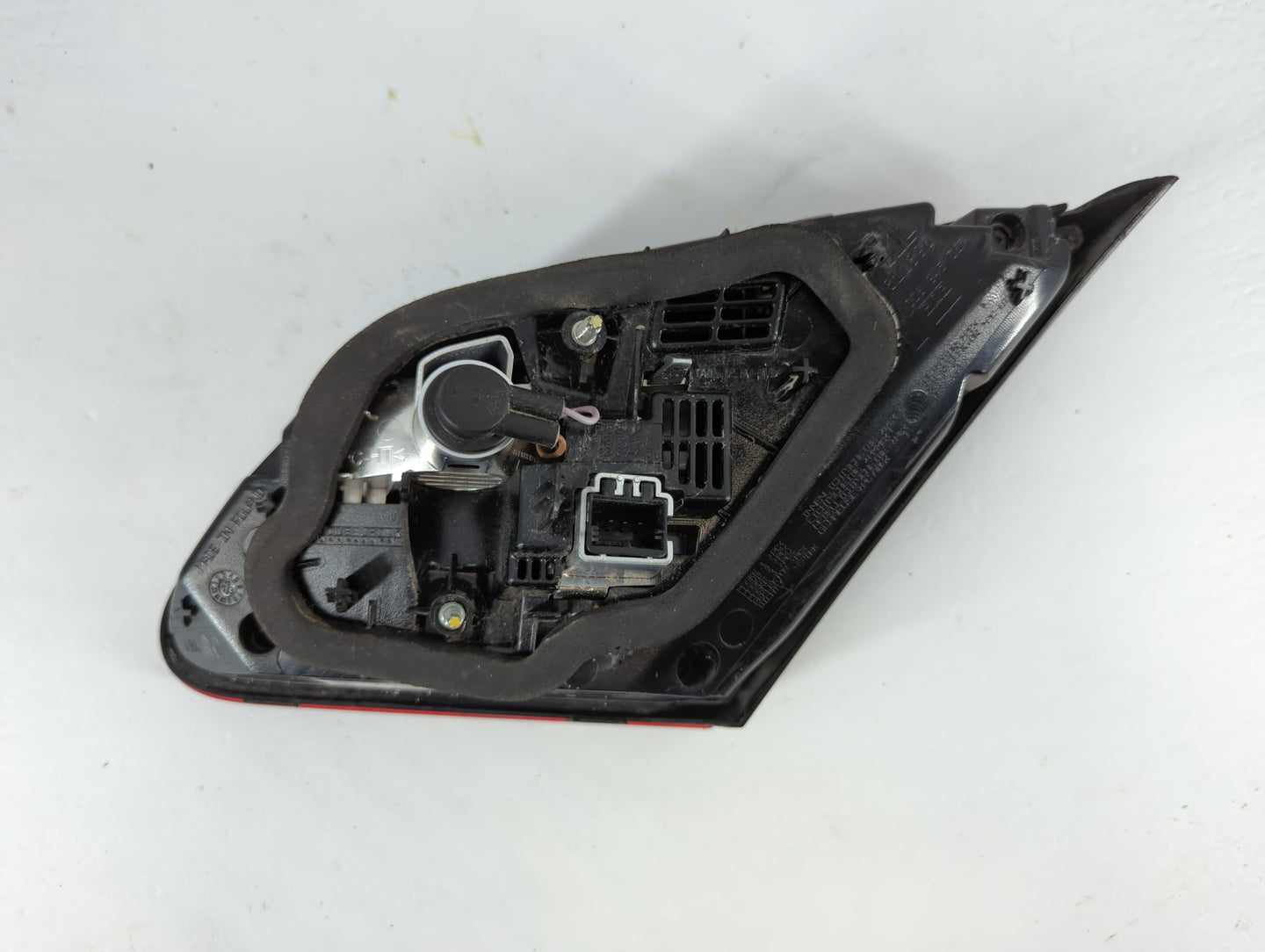 2009 Mini Cooper Clubman Tail Light Assembly Passenger Right OEM P/N:3C8 945 307 R Fits Fits 2008 2010 OEM Used Auto Parts -