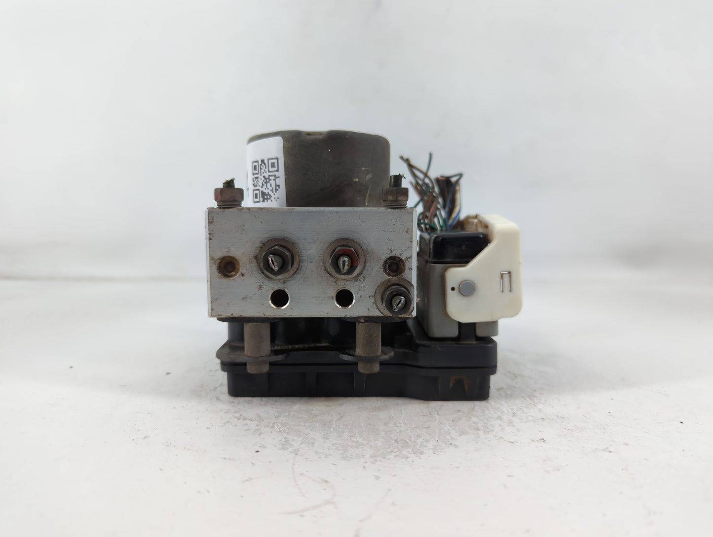 2009-2011 Mitsubishi Endeavor ABS Pump Control Module Replacement P/N:SK3-2620-1 Fits Fits 2009 2010 2011 OEM Used Auto Part