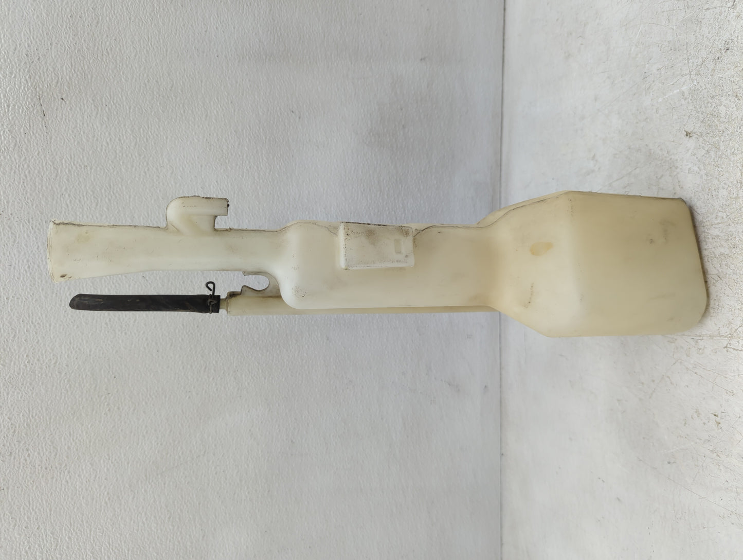 2000 Mitsubishi Galant Radiator Coolant Overflow Expansion Tank Bottle - Oemusedautoparts1.com