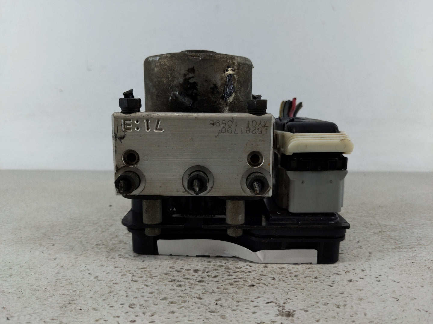 2004-2009 Mitsubishi Galant ABS Pump Control Module Replacement P/N:8409 10031 080610 1 Fits Fits 2004 2005 2006 2007 2008 2
