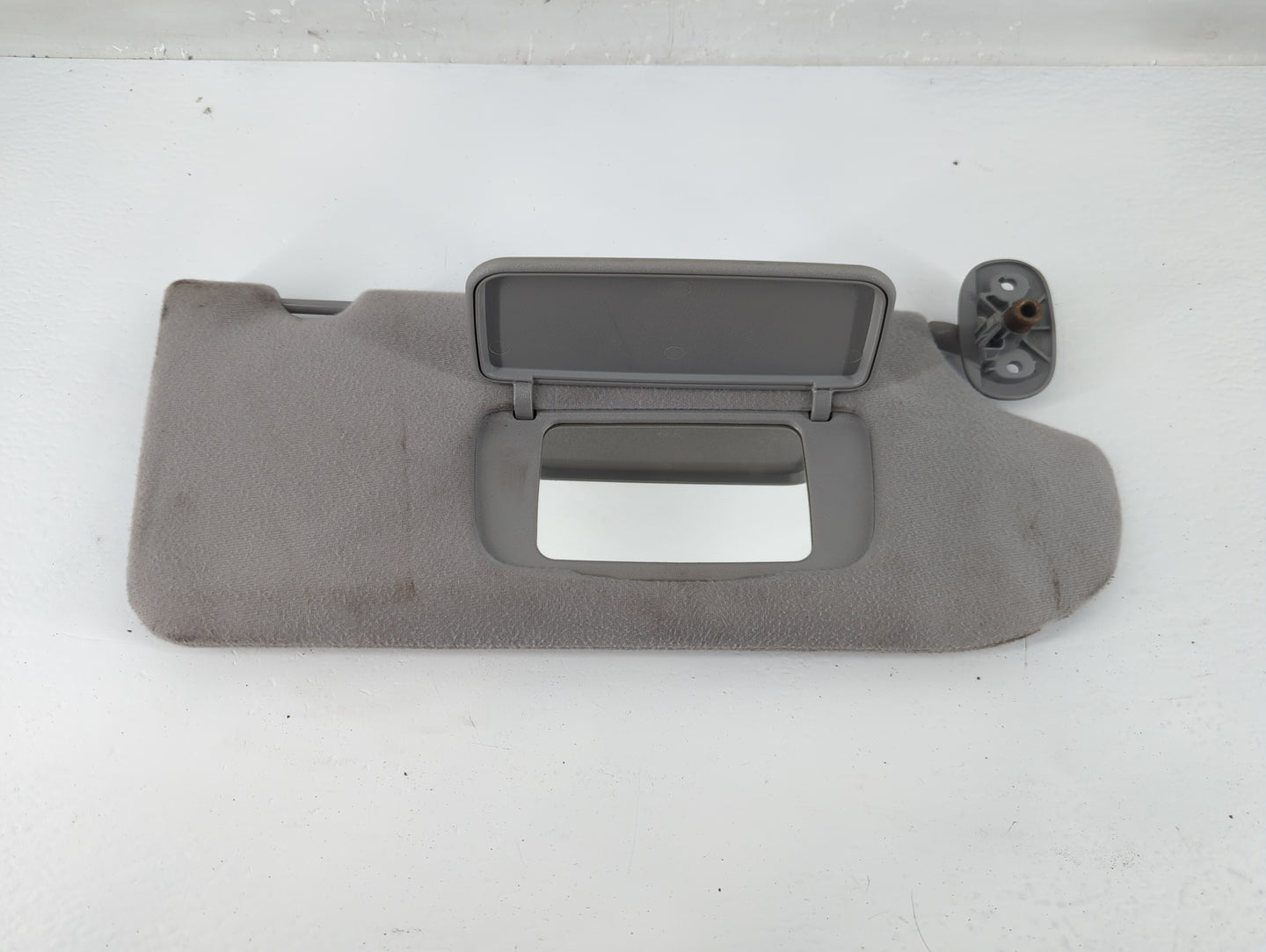 2004-2009 Mitsubishi Galant Sun Visor Shade Replacement Passenger Right Mirror Fits Fits 2004 2005 2006 2007 2008 2009 OEM U