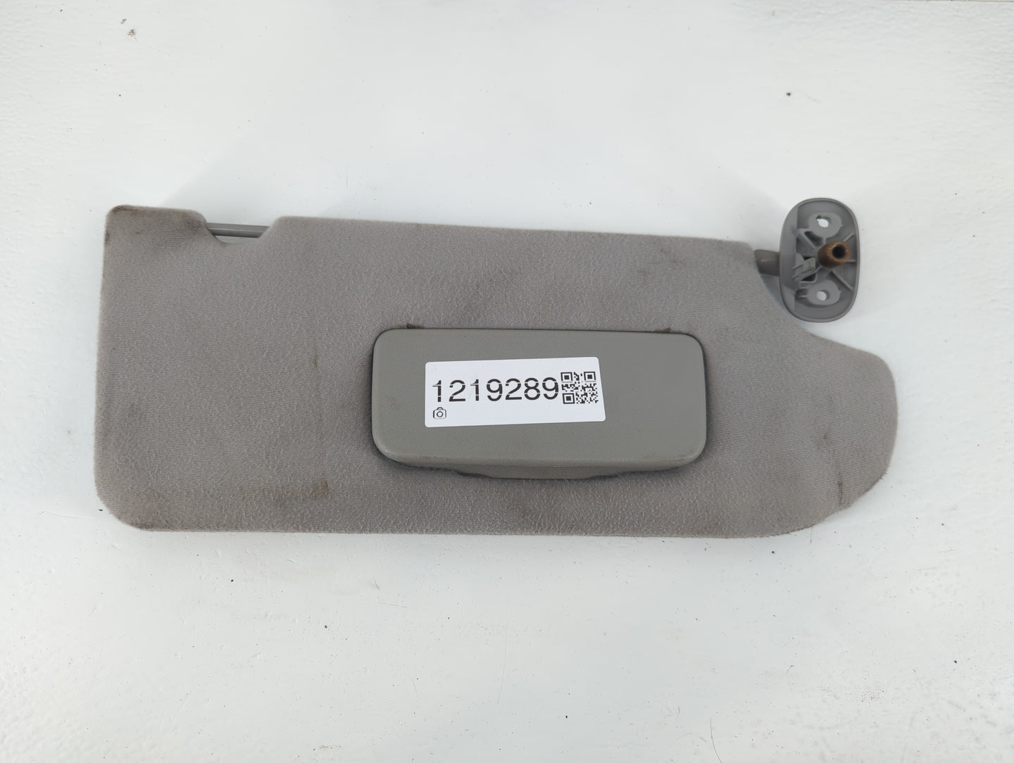 2004-2009 Mitsubishi Galant Sun Visor Shade Replacement Passenger Right Mirror Fits Fits 2004 2005 2006 2007 2008 2009 OEM U