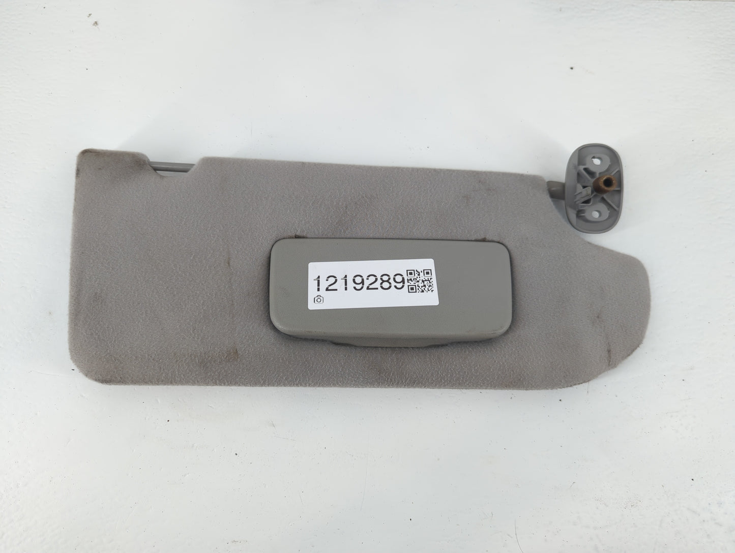 2004-2009 Mitsubishi Galant Sun Visor Shade Replacement Passenger Right Mirror Fits Fits 2004 2005 2006 2007 2008 2009 OEM U