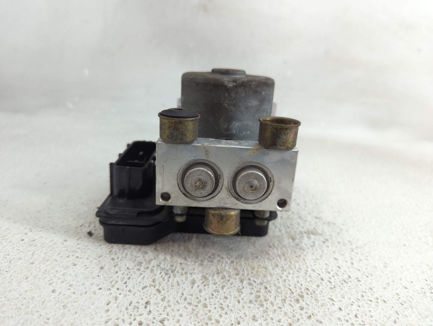 2004-2009 Mitsubishi Galant ABS Pump Control Module Replacement Fits Fits 2004 2005 2006 2007 2008 2009 OEM Used Auto Parts 