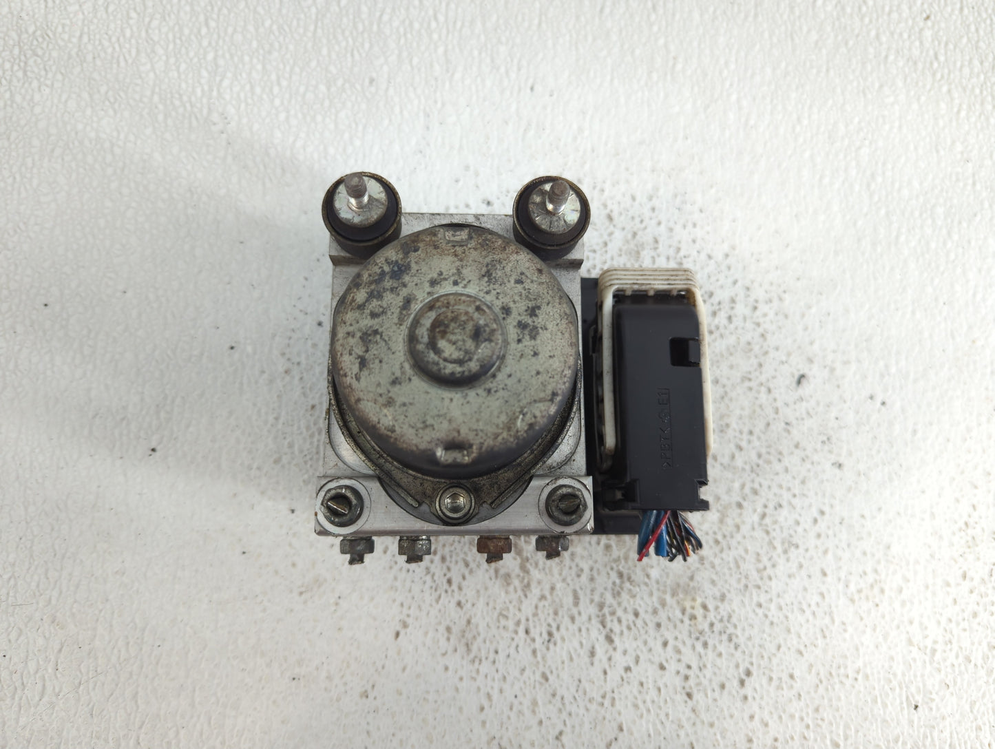 2004-2009 Mitsubishi Galant ABS Pump Control Module Replacement P/N:MR955673 Fits Fits 2004 2005 2006 2007 2008 2009 OEM Use