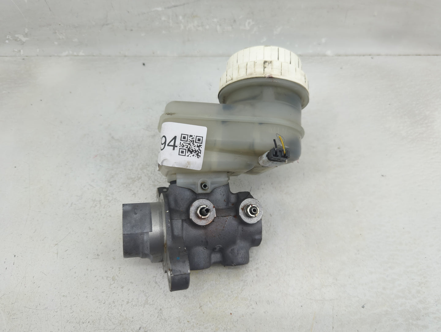 2006-2009 Mitsubishi Galant Brake Master Cylinder - Oemusedautoparts1.com