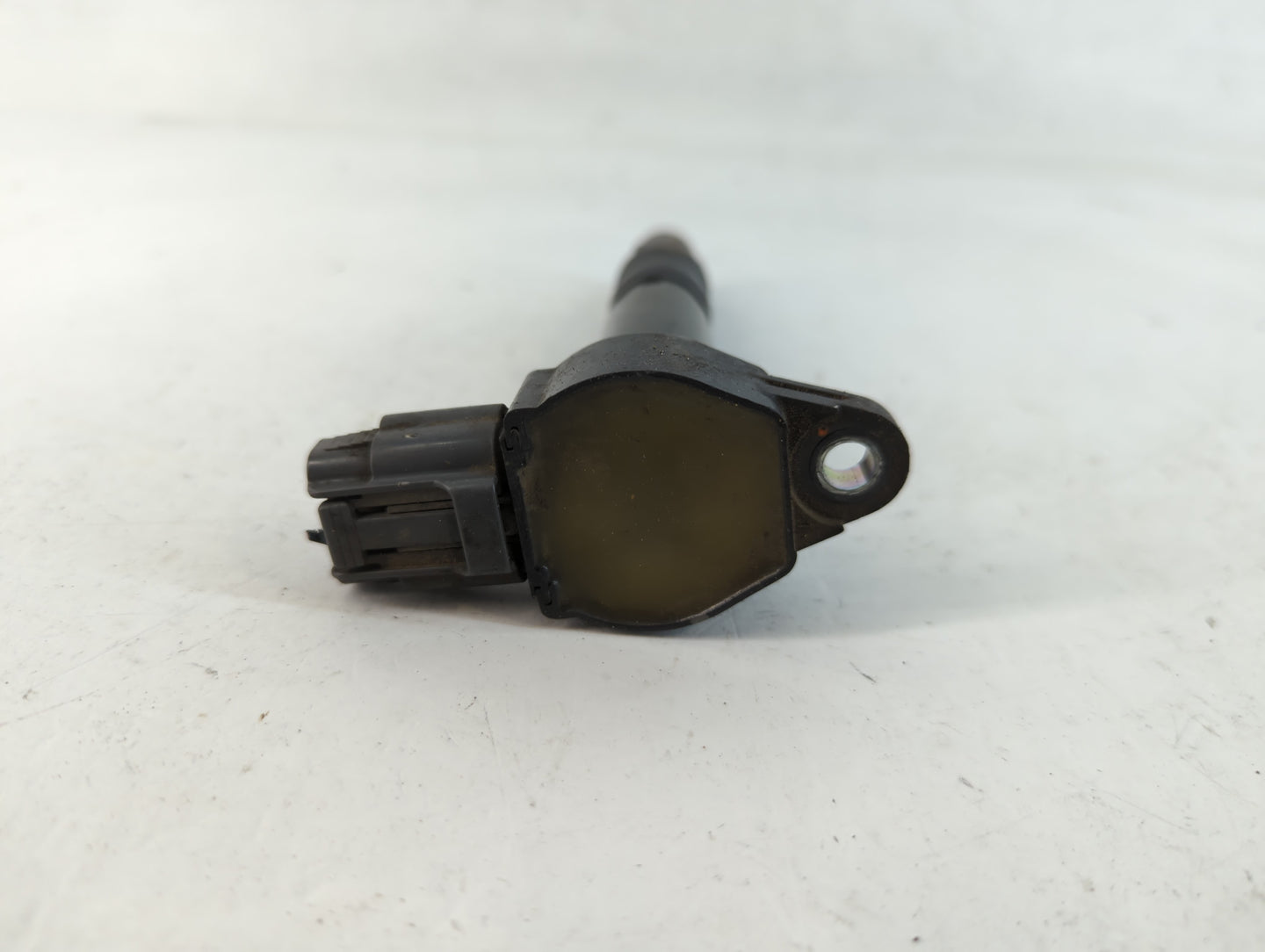 2004-2012 Mitsubishi Galant Ignition Coil Igniter Pack - Oemusedautoparts1.com