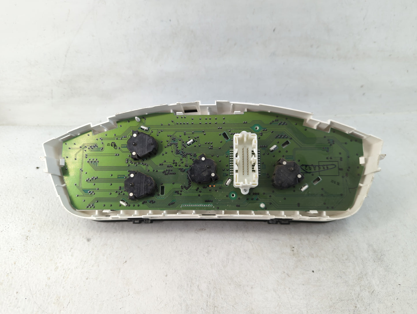 2009 Mitsubishi Galant Instrument Cluster Speedometer Gauges P/N:69528-320A Fits OEM Used Auto Parts - Oemusedautoparts1.com