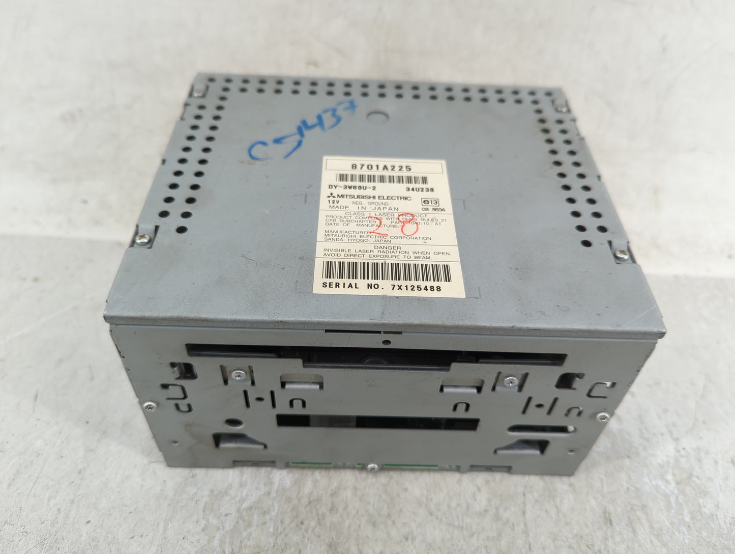 2008 Mitsubishi Lancer Radio AM FM Cd Player Receiver Replacement P/N:8701A225 Fits Fits 2007 OEM Used Auto Parts - Oemuseda