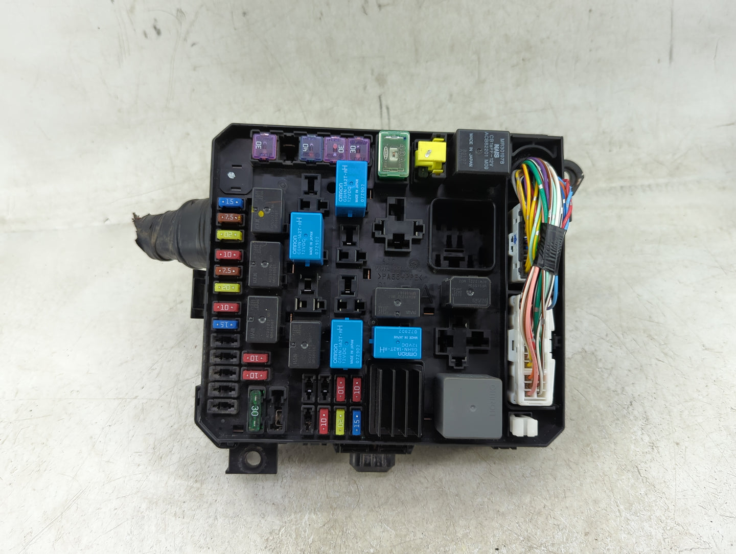 2008-2009 Mitsubishi Lancer Fusebox Fuse Box Panel Relay Module P/N:8565A024 Fits Fits 2008 2009 OEM Used Auto Parts - Oemus