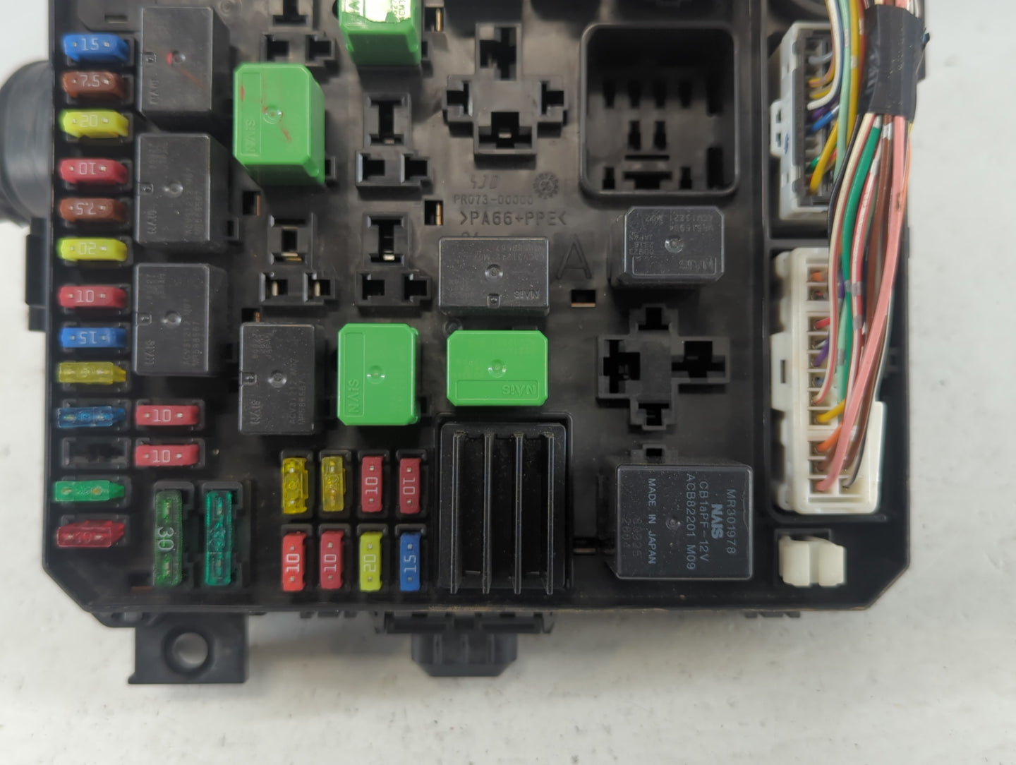 2008-2009 Mitsubishi Lancer Fusebox Fuse Box Panel Relay Module P/N:8565A024 Fits Fits 2008 2009 OEM Used Auto Parts - Oemus