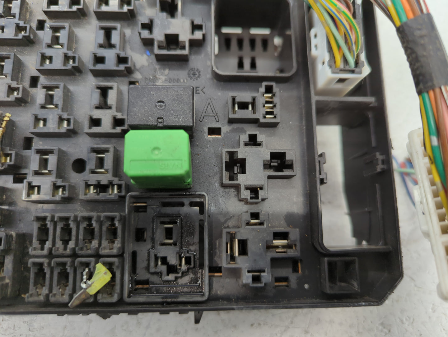 2008-2009 Mitsubishi Lancer Fusebox Fuse Box Panel Relay Module P/N:PA66 PPE PR073-00000 Fits Fits 2008 2009 OEM Used Auto P