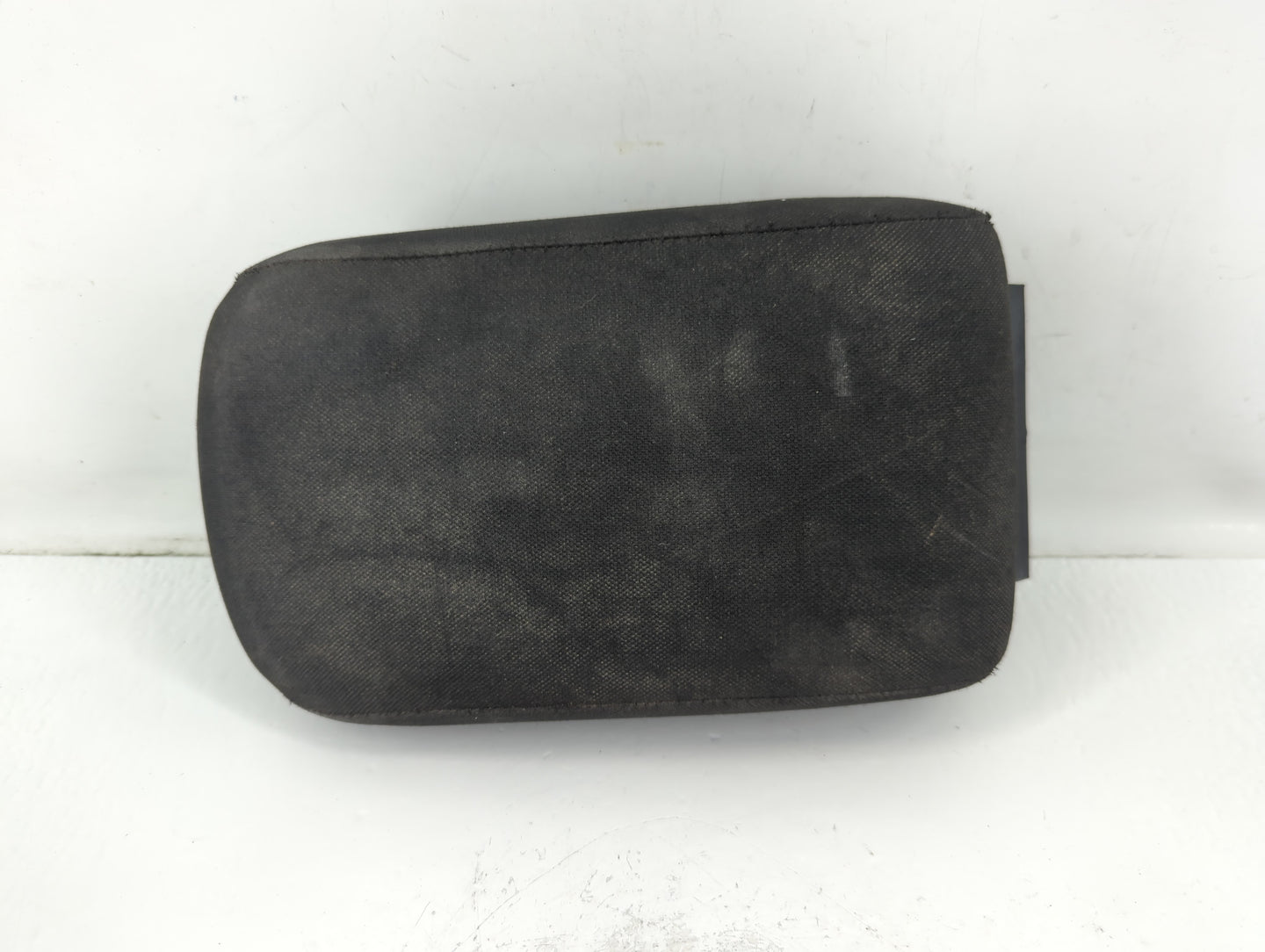 2009 Mitsubishi Lancer Center Console Armrest Cover Lid P/N:0950-50107-2 Fits OEM Used Auto Parts - Oemusedautoparts1.com