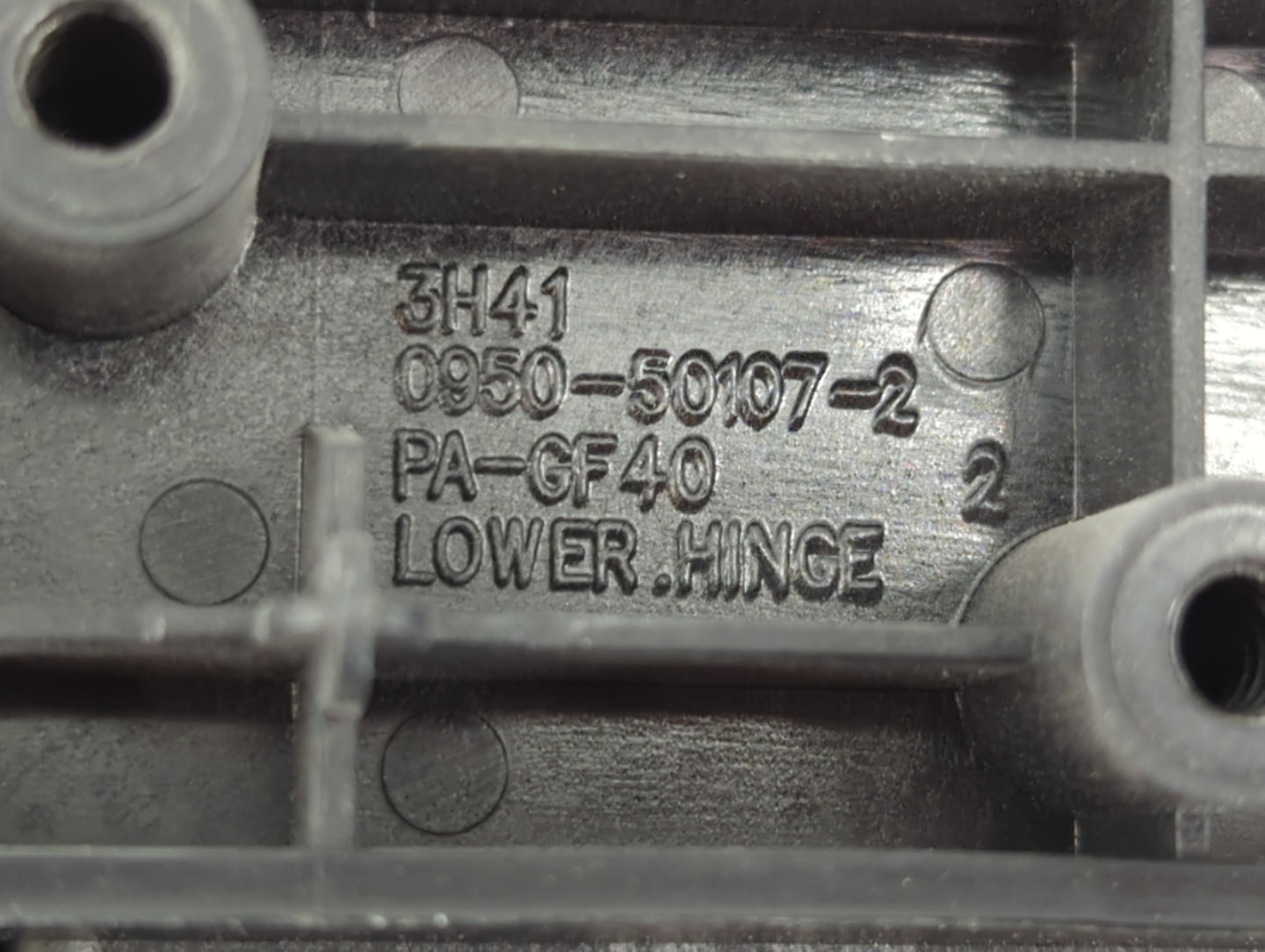 2009 Mitsubishi Lancer Center Console Armrest Cover Lid P/N:0950-50107-2 Fits OEM Used Auto Parts - Oemusedautoparts1.com