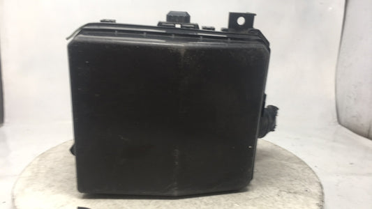 2009 Mitsubishi Outlander Fusebox Fuse Box Panel Relay Module P/N:PR073-00000 Fits OEM Used Auto Parts - Oemusedautoparts1.c