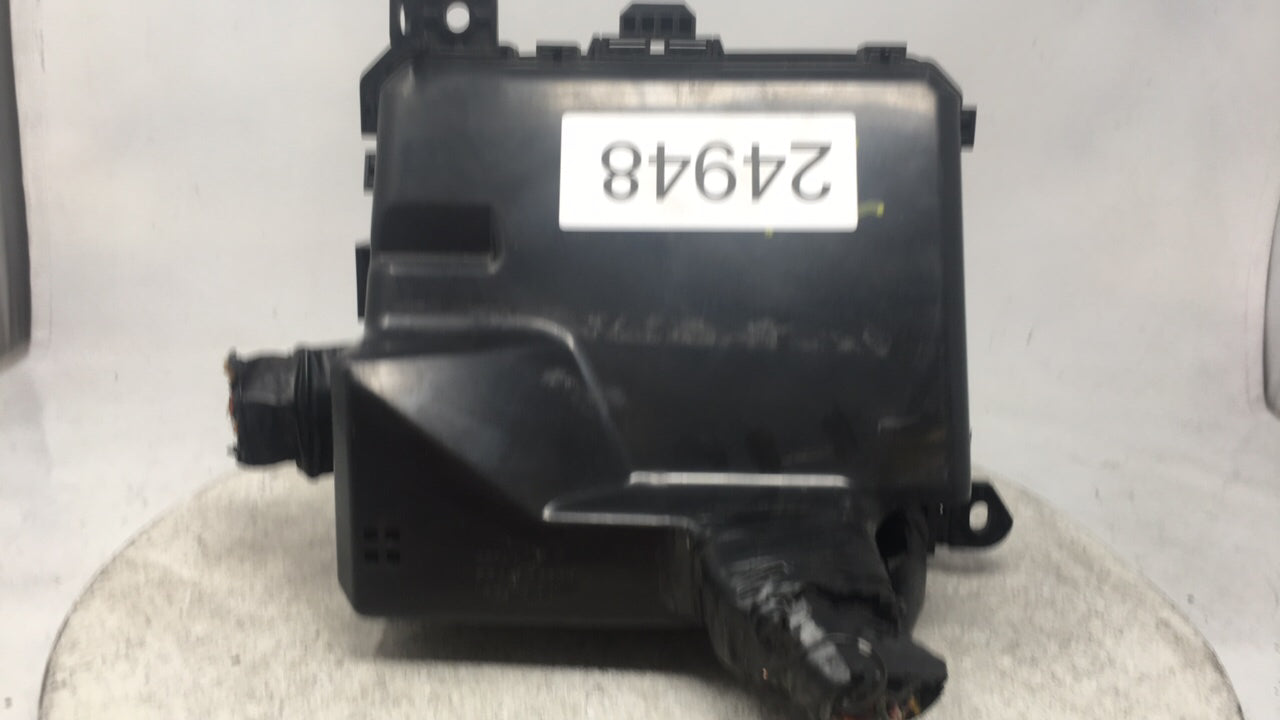 2009 Mitsubishi Outlander Fusebox Fuse Box Panel Relay Module P/N:PR073-00000 Fits OEM Used Auto Parts - Oemusedautoparts1.c