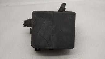compare product 2009 Mitsubishi Outlander Fusebox Fuse Box Panel Relay Module P/N:PR073-00000 8565A024 Fits OEM Used Auto Parts