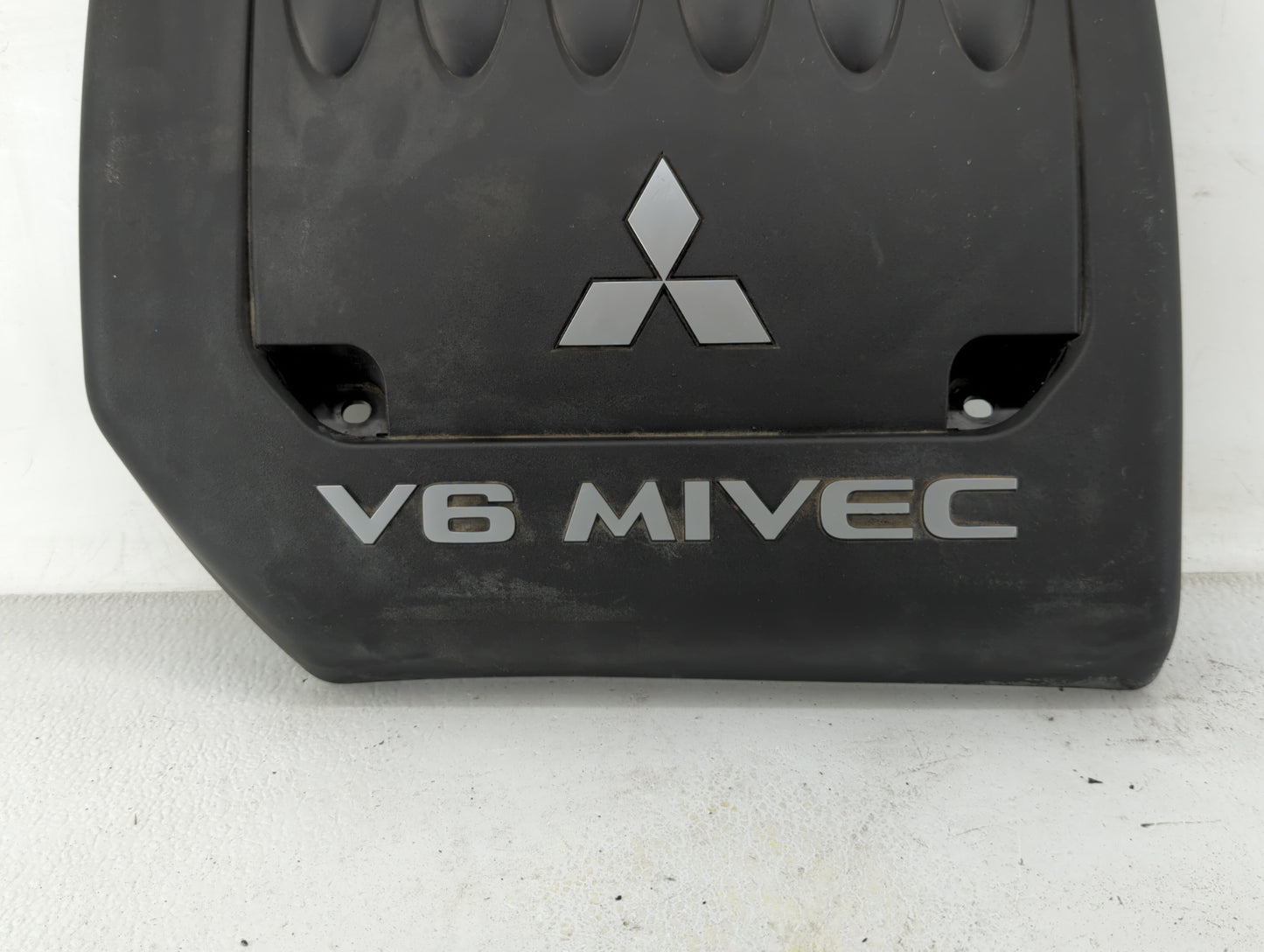 2009 Mitsubishi Outlander Engine Cover - Oemusedautoparts1.com
