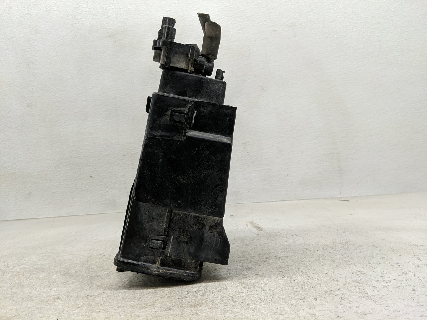 2009 Nissan 370z Fuel Vapor Charcoal Canister - Oemusedautoparts1.com