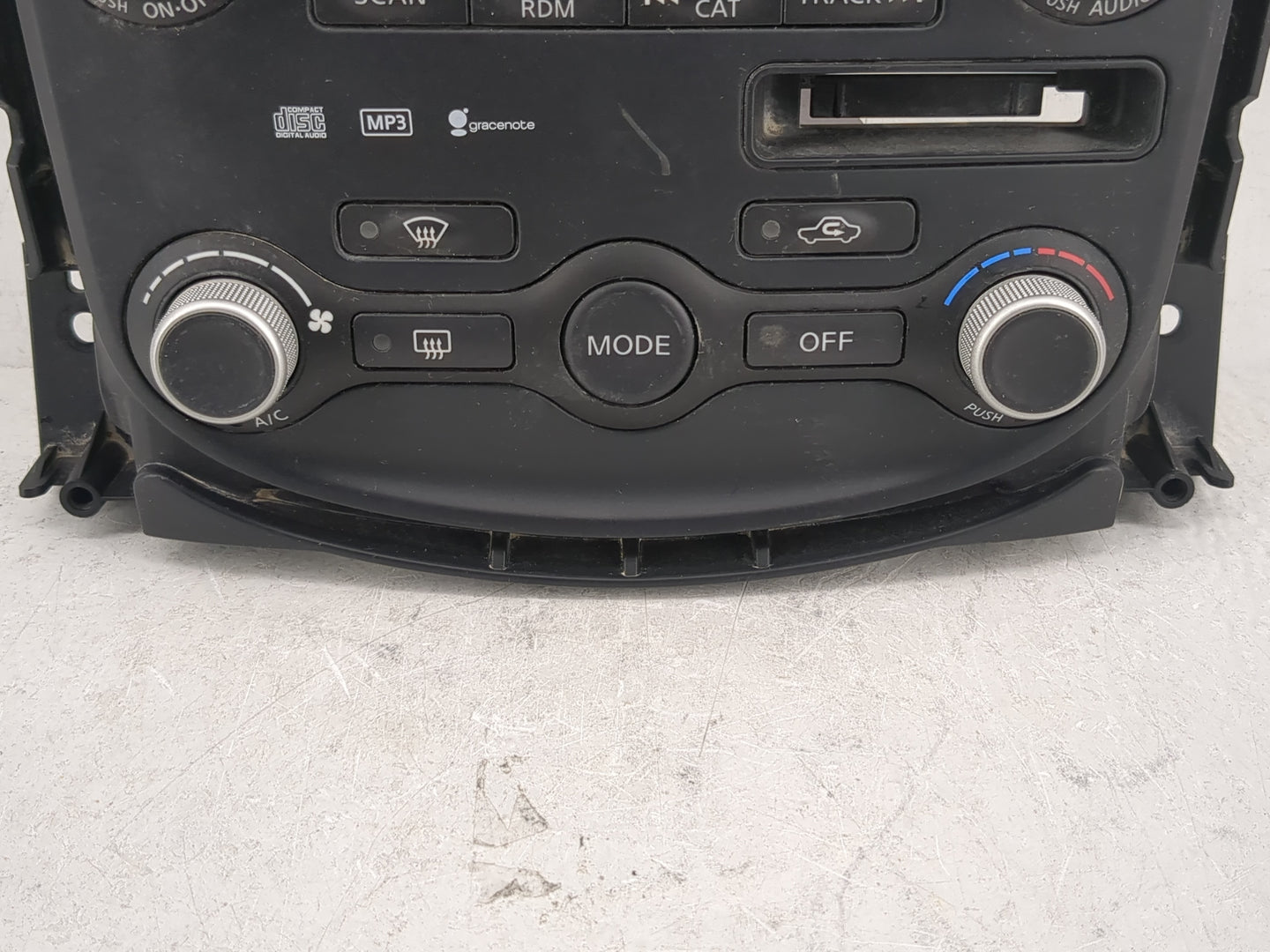 2009-2009 Nissan 370z Radio Control Panel - Oemusedautoparts1.com