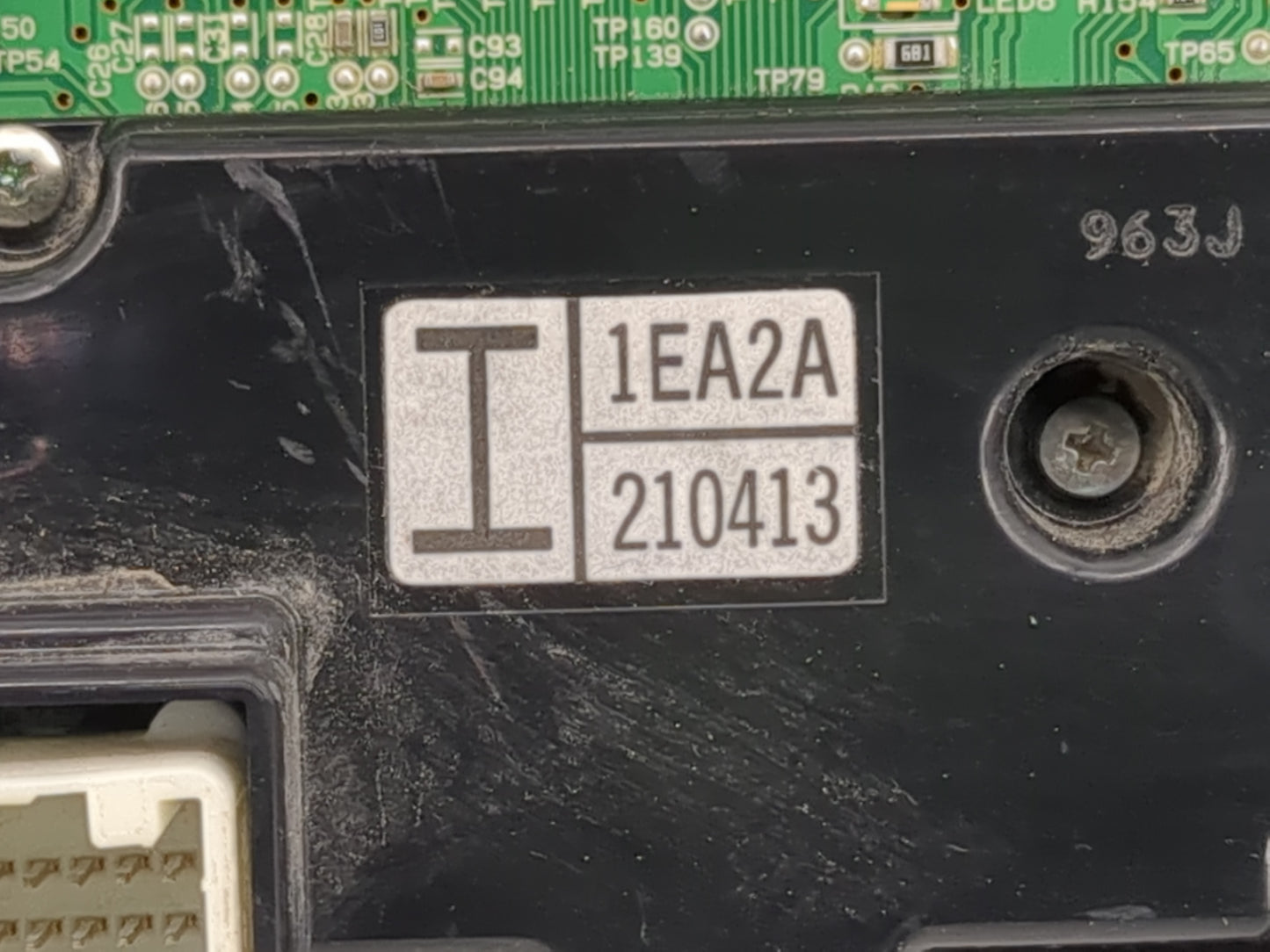 2009-2009 Nissan 370z Radio Control Panel - Oemusedautoparts1.com