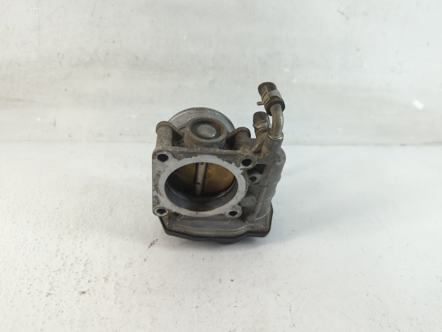 2007-2013 Nissan Altima Throttle Body P/N:RME60-15 Fits Fits 2007 2008 2009 2010 2011 2012 2013 OEM Used Auto Parts - Oemuse