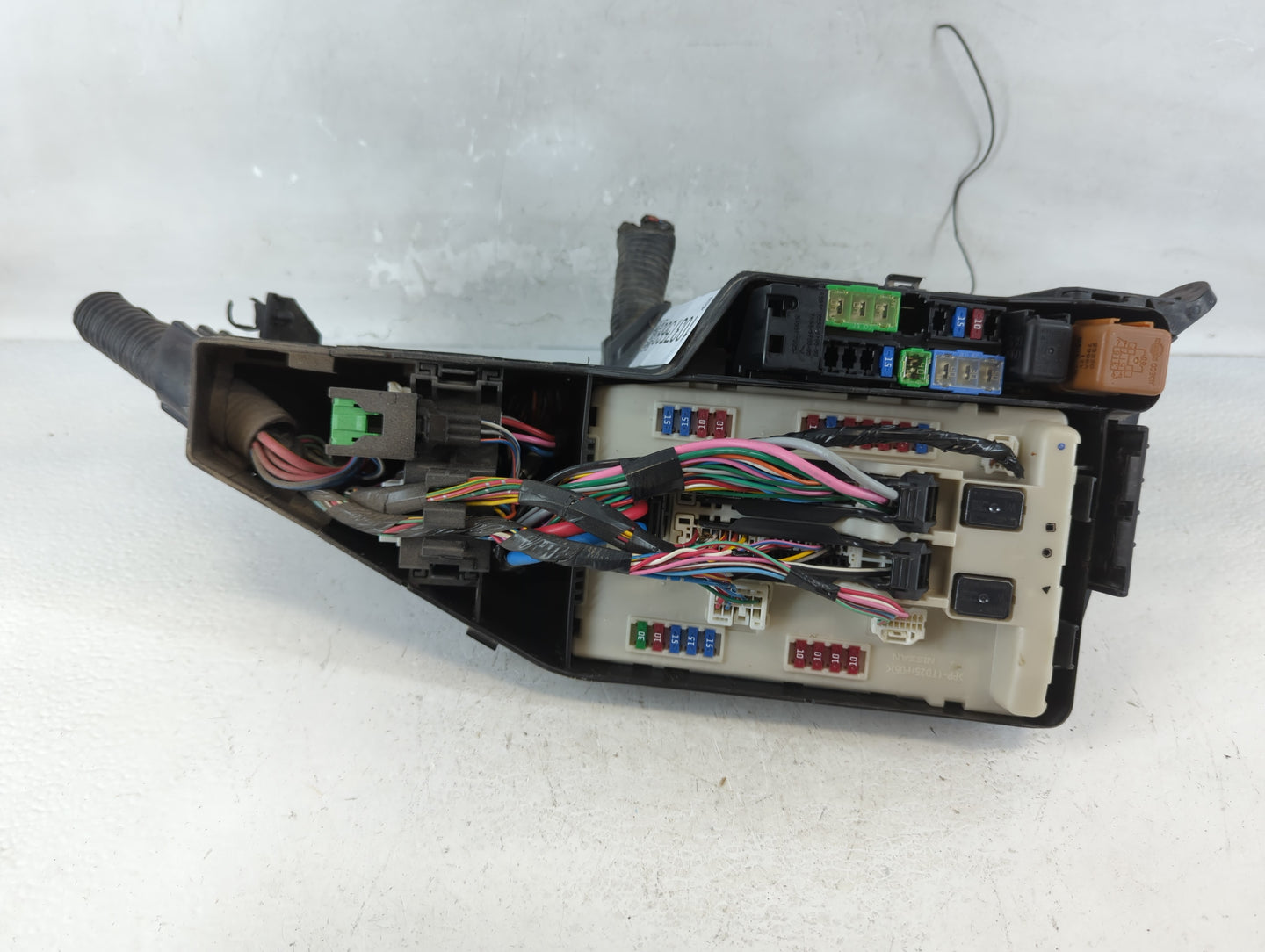2008-2010 Nissan Altima Fusebox Fuse Box Panel Relay Module P/N:284B71AA0A Fits Fits 2008 2009 2010 OEM Used Auto Parts - Oe