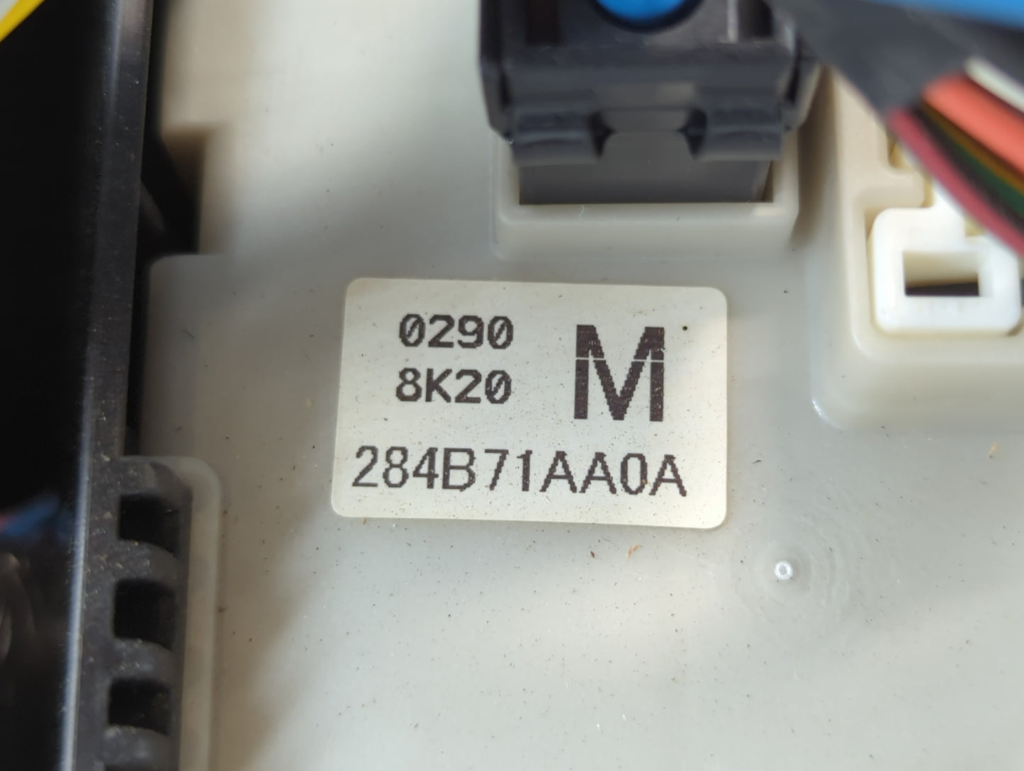 2008-2010 Nissan Altima Fusebox Fuse Box Panel Relay Module P/N:284B71AA0A Fits Fits 2008 2009 2010 OEM Used Auto Parts - Oe