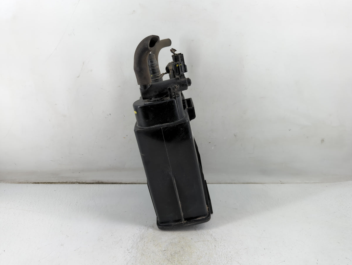 2009 Nissan Altima Fuel Vapor Charcoal Canister 1047181 - Oemusedautoparts1.com