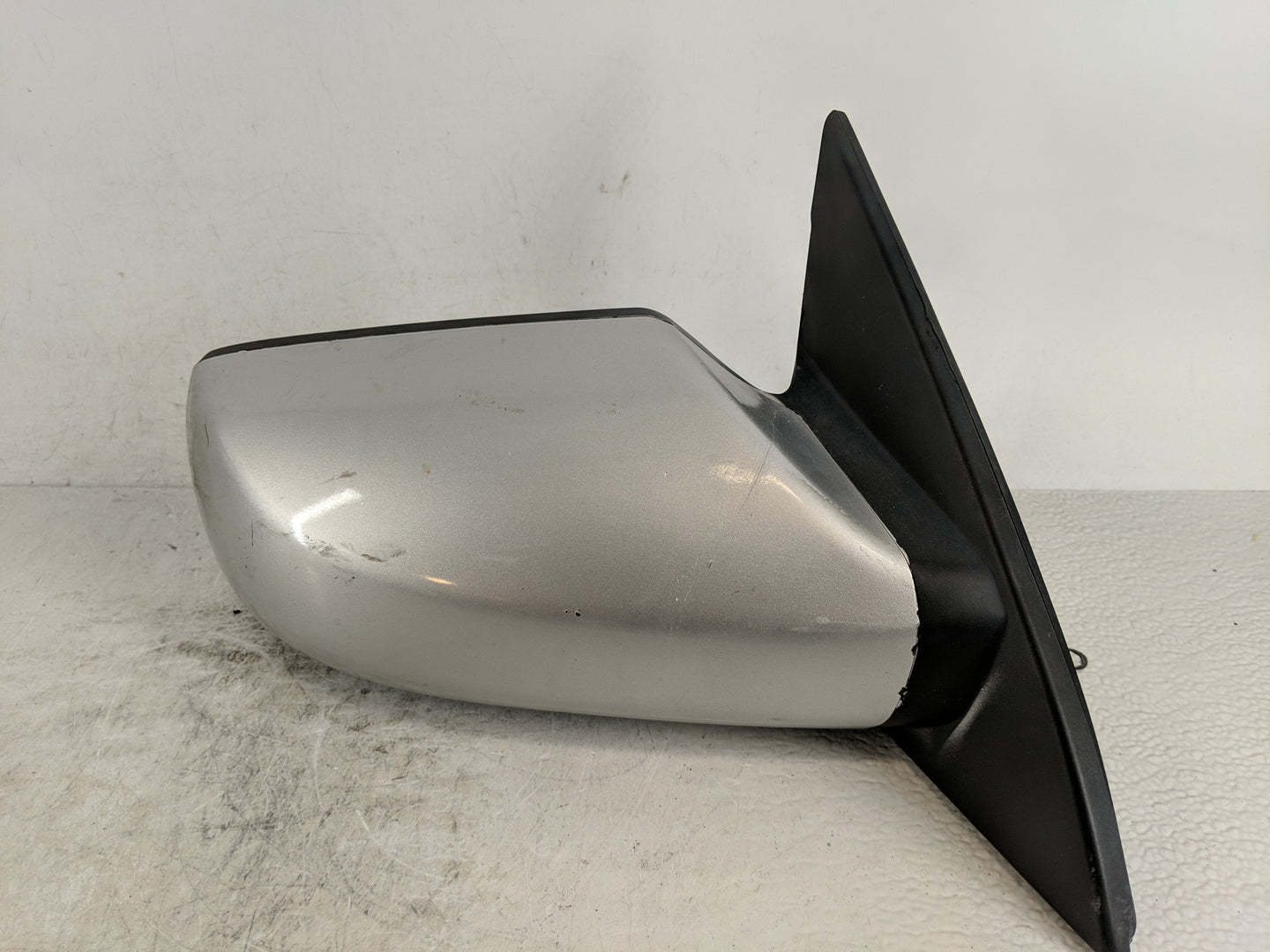 2007-2012 Nissan Altima Passenger Right Side View Manual Door Mirror - Oemusedautoparts1.com