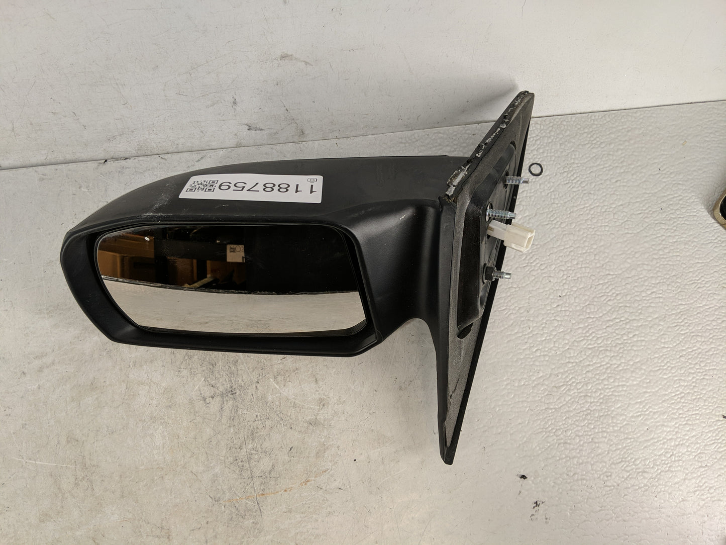 2007-2012 Nissan Altima Passenger Right Side View Manual Door Mirror - Oemusedautoparts1.com