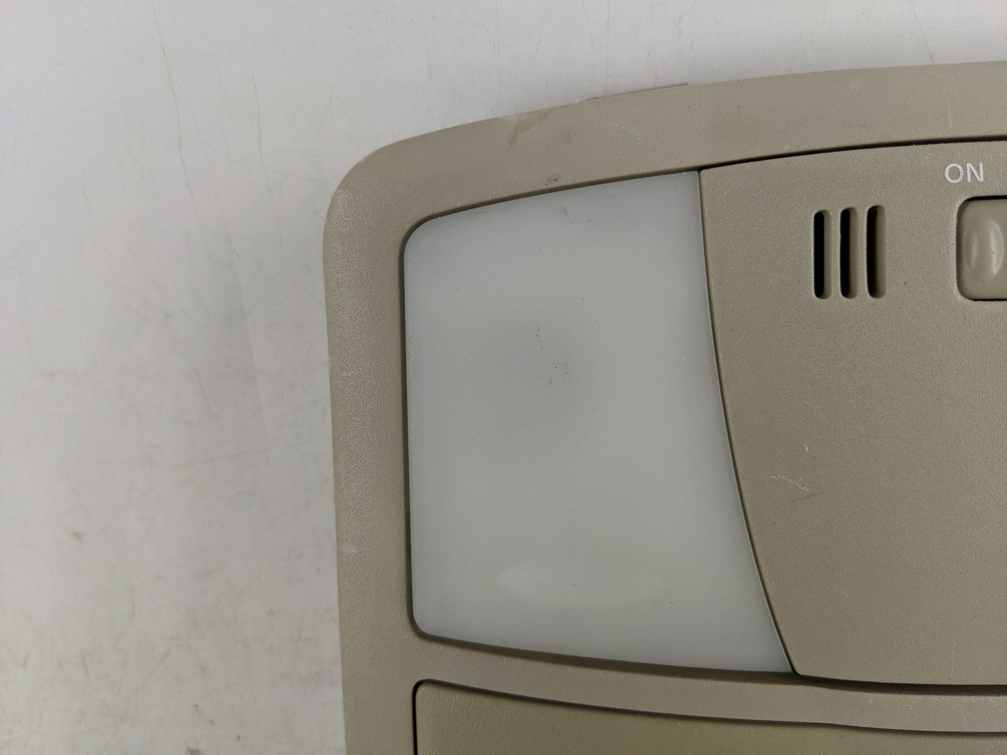 2009 Nissan Altima Overhead Roof Console - Oemusedautoparts1.com