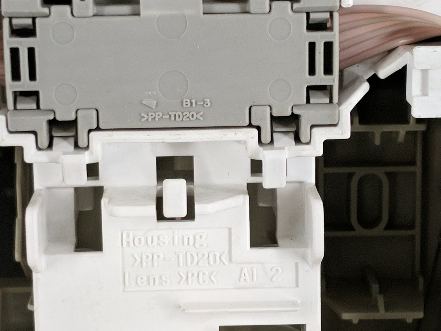 2009 Nissan Altima Overhead Roof Console - Oemusedautoparts1.com